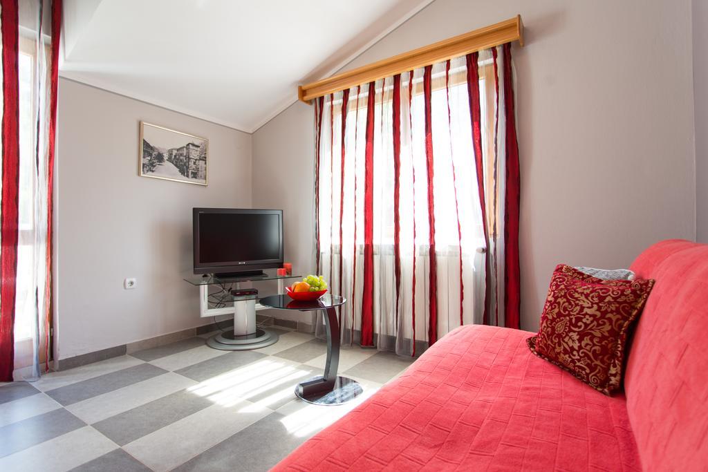 Djurovic Apartments Montenegro Kotor Ngoại thất bức ảnh